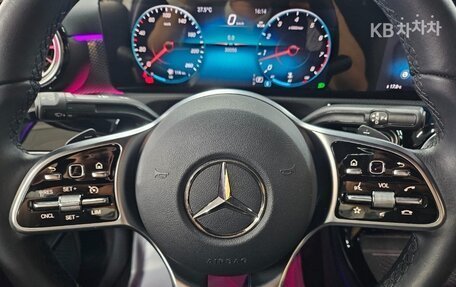 Mercedes-Benz A-Класс, 2021 год, 2 095 000 рублей, 12 фотография
