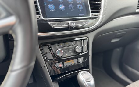 Buick Encore I, 2019 год, 1 300 000 рублей, 11 фотография