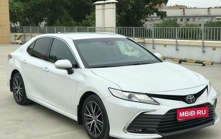 Toyota Camry, 2021 год, 3 290 000 рублей, 1 фотография