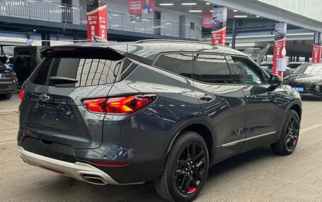 Chevrolet Blazer III, 2022 год, 2 044 810 рублей, 4 фотография
