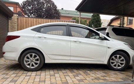 Hyundai Solaris II рестайлинг, 2012 год, 980 000 рублей, 2 фотография