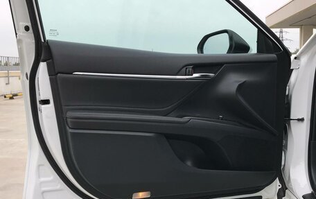 Toyota Camry, 2021 год, 3 290 000 рублей, 8 фотография