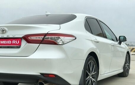 Toyota Camry, 2021 год, 3 290 000 рублей, 11 фотография