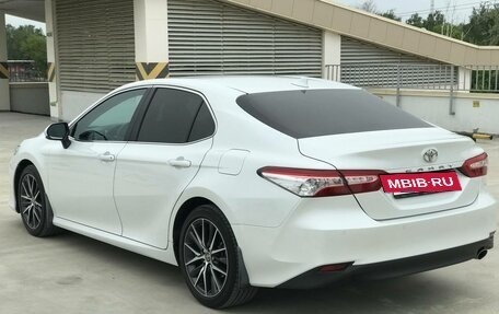 Toyota Camry, 2021 год, 3 290 000 рублей, 7 фотография