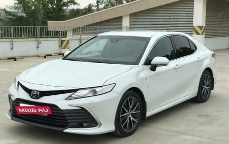 Toyota Camry, 2021 год, 3 290 000 рублей, 15 фотография