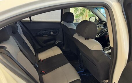 Chevrolet Cruze II, 2011 год, 780 000 рублей, 10 фотография