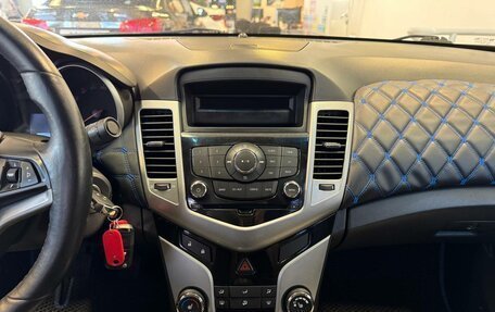 Chevrolet Cruze II, 2011 год, 780 000 рублей, 12 фотография