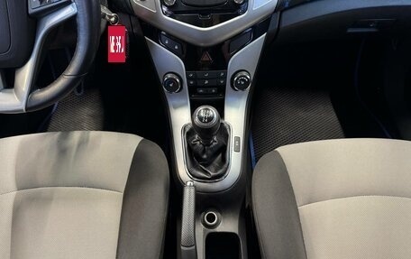 Chevrolet Cruze II, 2011 год, 780 000 рублей, 13 фотография