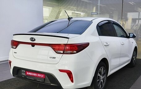 KIA Rio IV, 2018 год, 1 099 000 рублей, 6 фотография