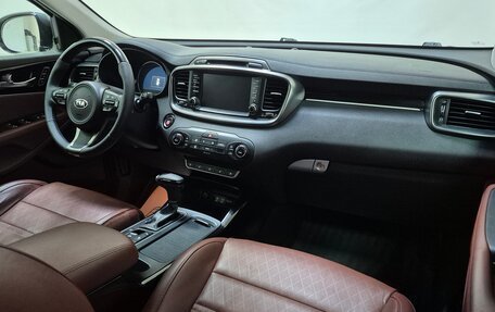 KIA Sorento III Prime рестайлинг, 2017 год, 2 300 000 рублей, 13 фотография