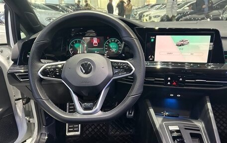 Volkswagen Golf VIII, 2021 год, 1 962 500 рублей, 12 фотография