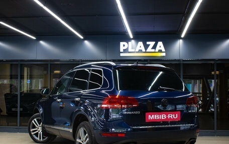 Volkswagen Touareg III, 2010 год, 1 899 000 рублей, 3 фотография
