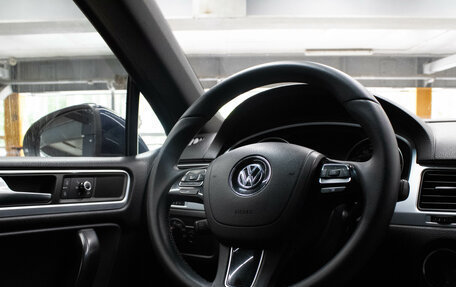Volkswagen Touareg III, 2010 год, 1 899 000 рублей, 8 фотография