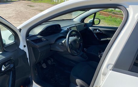 Peugeot 208 II, 2013 год, 450 000 рублей, 10 фотография