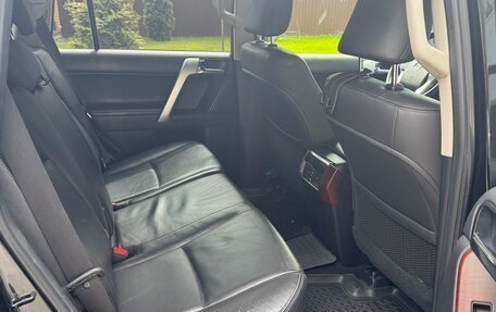 Toyota Land Cruiser Prado 150 рестайлинг 2, 2014 год, 3 450 000 рублей, 23 фотография