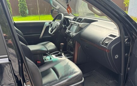 Toyota Land Cruiser Prado 150 рестайлинг 2, 2014 год, 3 450 000 рублей, 22 фотография