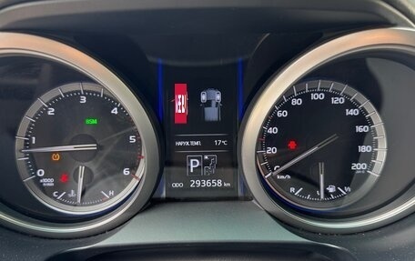 Toyota Land Cruiser Prado 150 рестайлинг 2, 2014 год, 3 450 000 рублей, 19 фотография