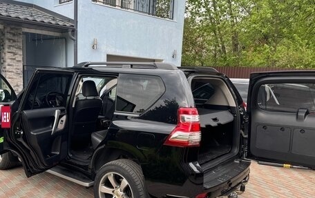 Toyota Land Cruiser Prado 150 рестайлинг 2, 2014 год, 3 450 000 рублей, 9 фотография