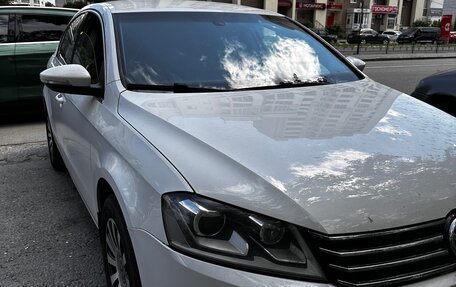Volkswagen Passat B7, 2013 год, 1 090 000 рублей, 4 фотография