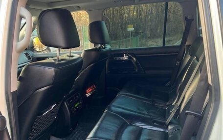 Toyota Land Cruiser 200, 2013 год, 3 950 000 рублей, 8 фотография