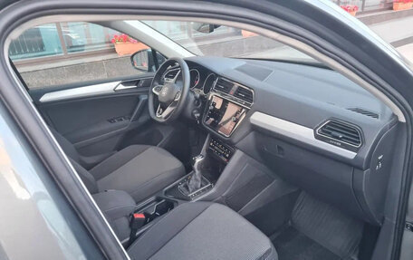 Volkswagen Tiguan II, 2021 год, 2 400 000 рублей, 12 фотография