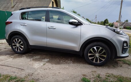 KIA Sportage IV рестайлинг, 2020 год, 2 030 000 рублей, 3 фотография