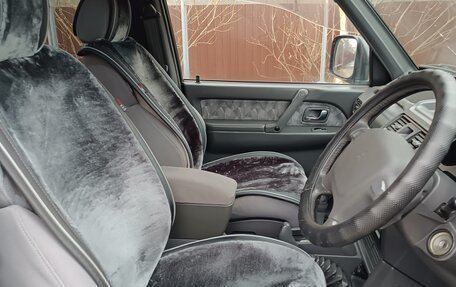 Mitsubishi Pajero III рестайлинг, 1997 год, 1 800 000 рублей, 11 фотография