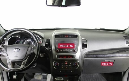 KIA Sorento II рестайлинг, 2017 год, 1 990 000 рублей, 10 фотография