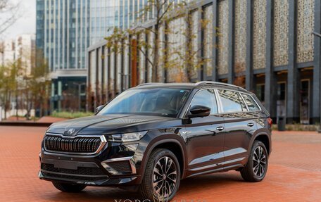 Skoda Kodiaq I, 2025 год, 4 000 000 рублей, 1 фотография