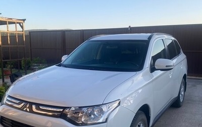 Mitsubishi Outlander III рестайлинг 3, 2013 год, 1 650 000 рублей, 1 фотография