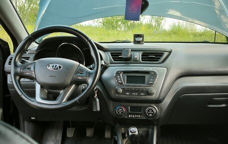KIA Rio III рестайлинг, 2013 год, 750 000 рублей, 6 фотография