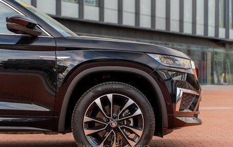 Skoda Kodiaq I, 2025 год, 4 000 000 рублей, 10 фотография