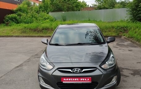 Hyundai Solaris II рестайлинг, 2012 год, 950 000 рублей, 3 фотография