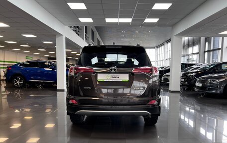 Toyota RAV4, 2019 год, 2 245 000 рублей, 4 фотография