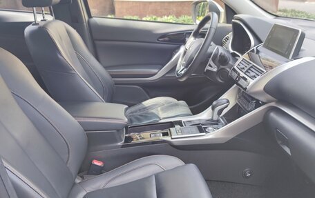 Mitsubishi Eclipse Cross, 2018 год, 2 350 000 рублей, 9 фотография