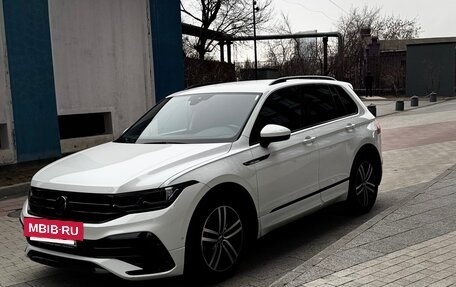 Volkswagen Tiguan II, 2020 год, 3 800 000 рублей, 6 фотография