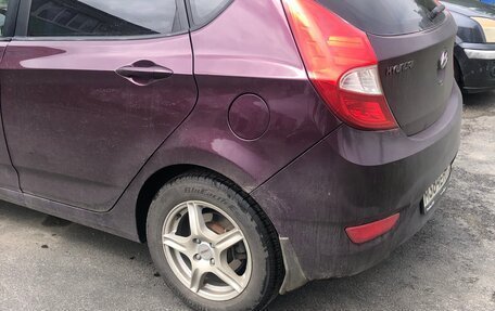 Hyundai Solaris II рестайлинг, 2012 год, 700 000 рублей, 2 фотография