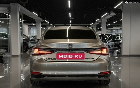 Lexus ES VII, 2019 год, 3 080 000 рублей, 6 фотография