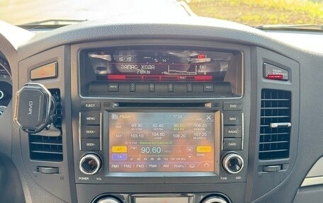 Mitsubishi Pajero IV, 2013 год, 2 300 000 рублей, 10 фотография