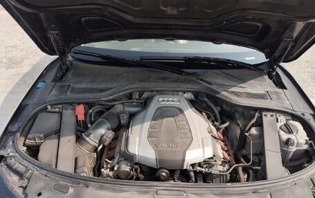 Audi A8, 2014 год, 1 800 000 рублей, 16 фотография