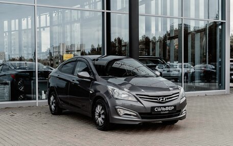 Hyundai Solaris II рестайлинг, 2015 год, 1 100 000 рублей, 5 фотография