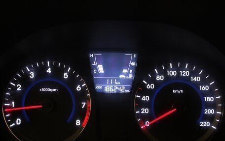 Hyundai Solaris II рестайлинг, 2012 год, 695 000 рублей, 11 фотография