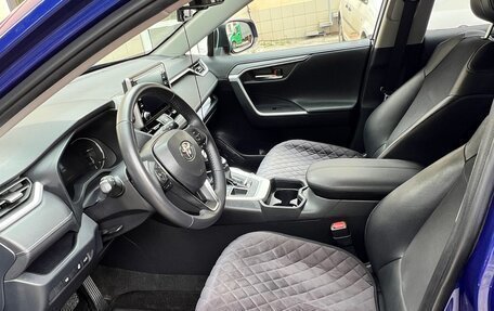 Toyota RAV4, 2021 год, 4 650 000 рублей, 11 фотография