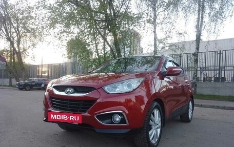 Hyundai ix35 I рестайлинг, 2010 год, 1 050 000 рублей, 2 фотография