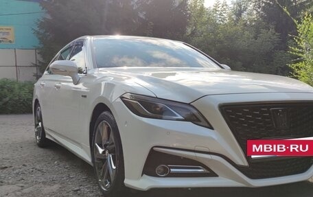 Toyota Crown, 2019 год, 3 100 000 рублей, 2 фотография