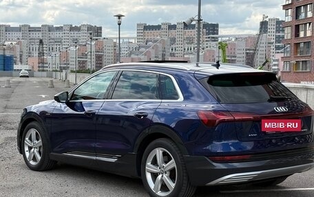 Audi e-tron I, 2019 год, 3 690 000 рублей, 4 фотография