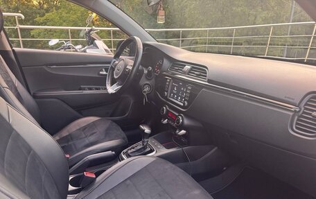 KIA Rio IV, 2018 год, 1 550 000 рублей, 12 фотография