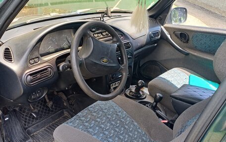 Chevrolet Niva I рестайлинг, 2004 год, 300 000 рублей, 6 фотография