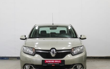 Renault Logan II, 2017 год, 1 070 000 рублей, 2 фотография