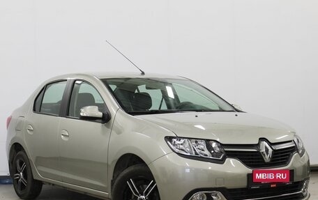 Renault Logan II, 2017 год, 1 070 000 рублей, 3 фотография
